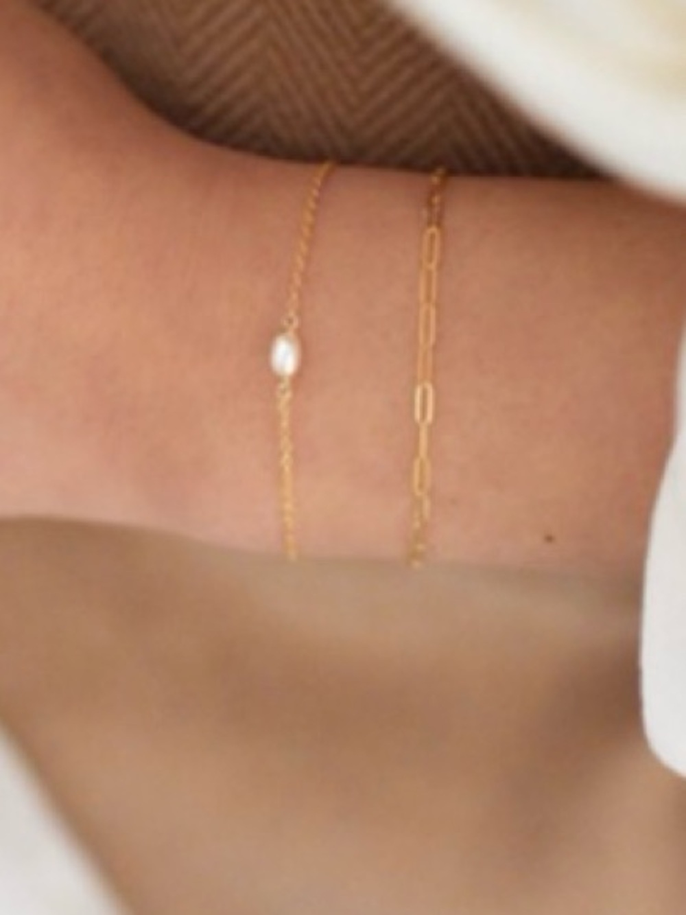 2 Unbranded Bracelets  Size 7.25”‎